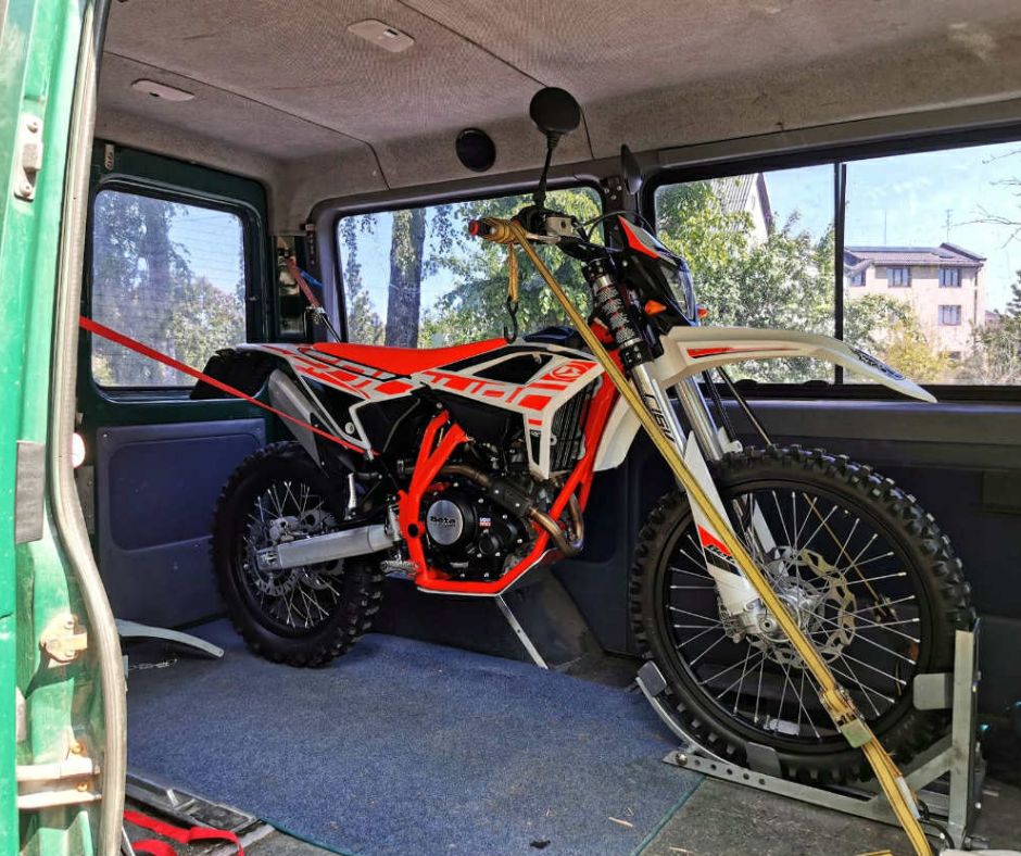 MOTOCIKLŲ PERVEŽIMAS