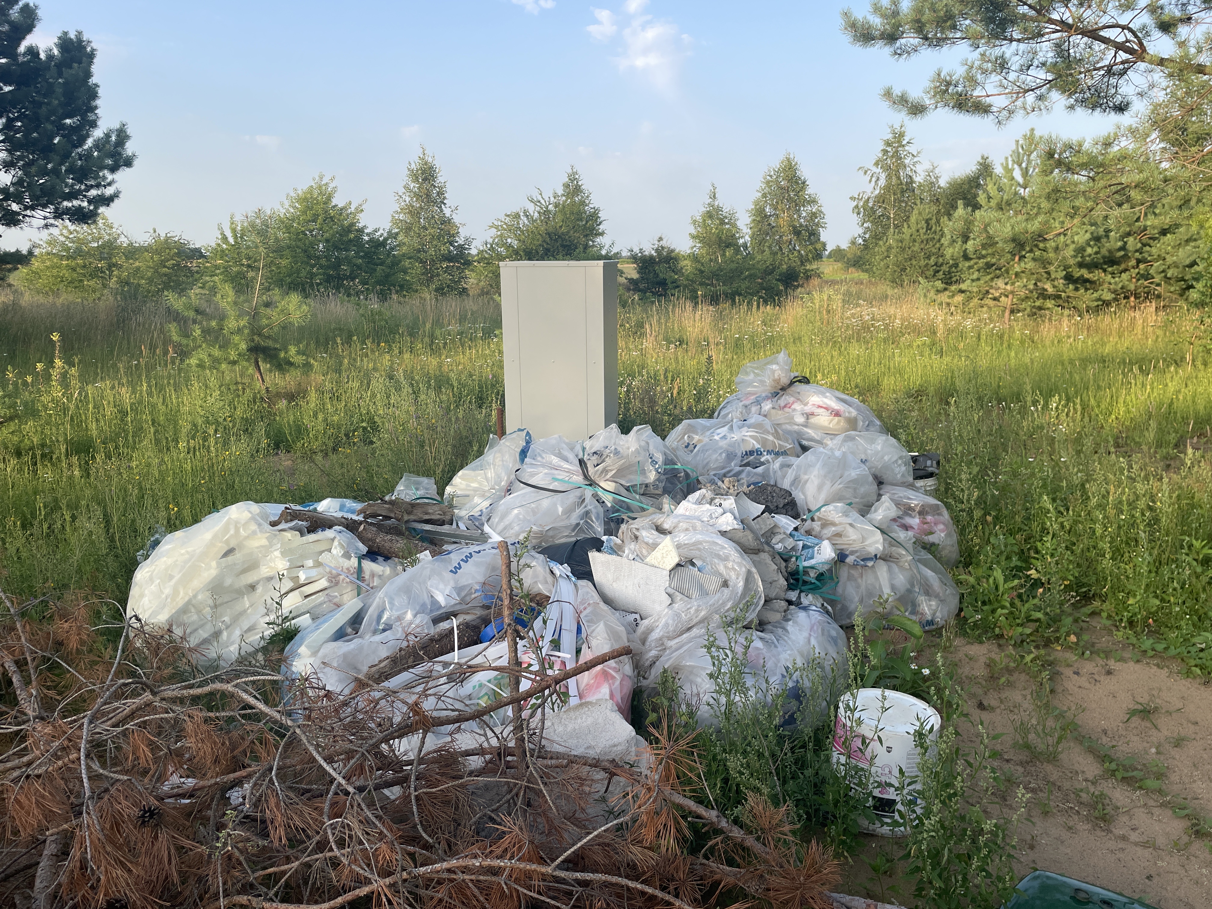 Polistirolo, kartono, popieriaus, pleveles, betono atliekos