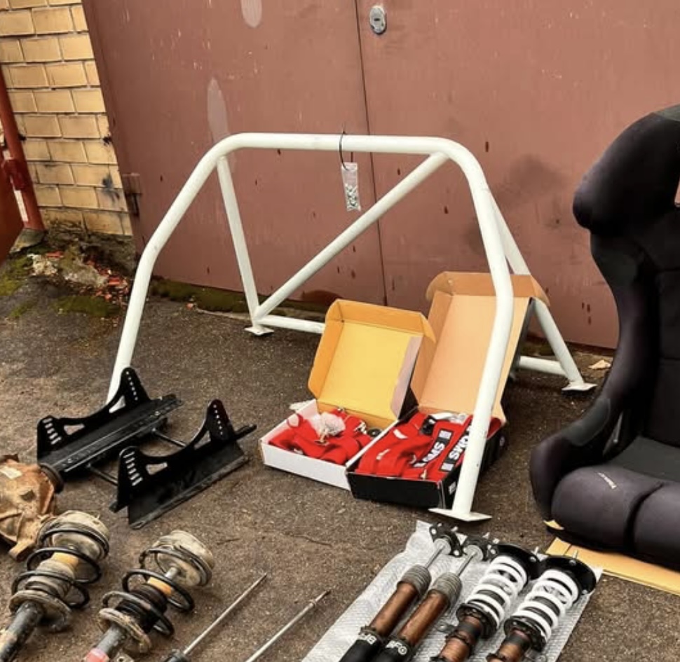 Automobilio sportui puslankiai