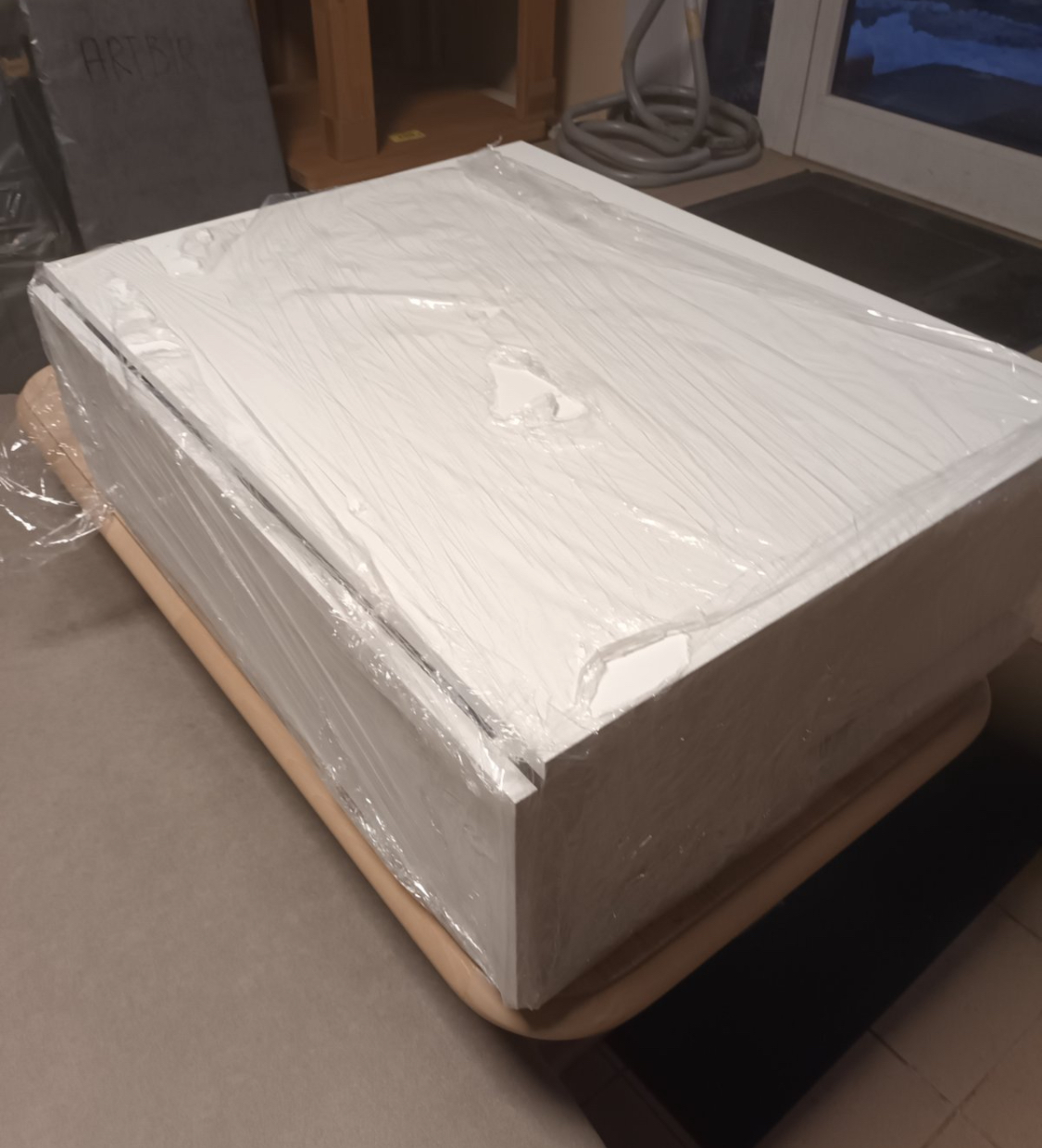 Stalas knyga Jonava -Vilnius